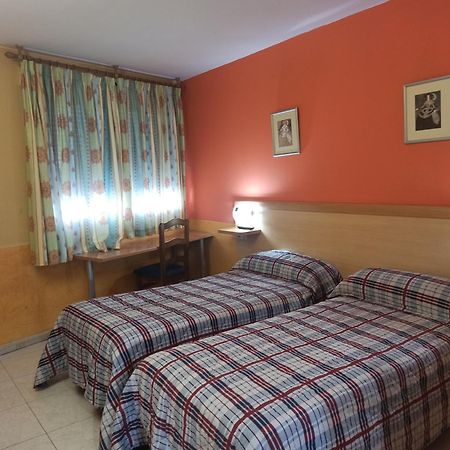 Hostal Restaurante Baraka Alagon Luaran gambar