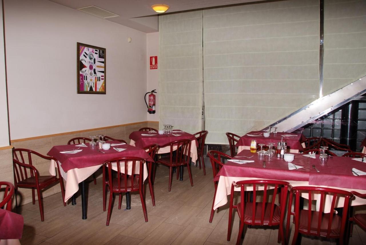 Hostal Restaurante Baraka Alagon Luaran gambar