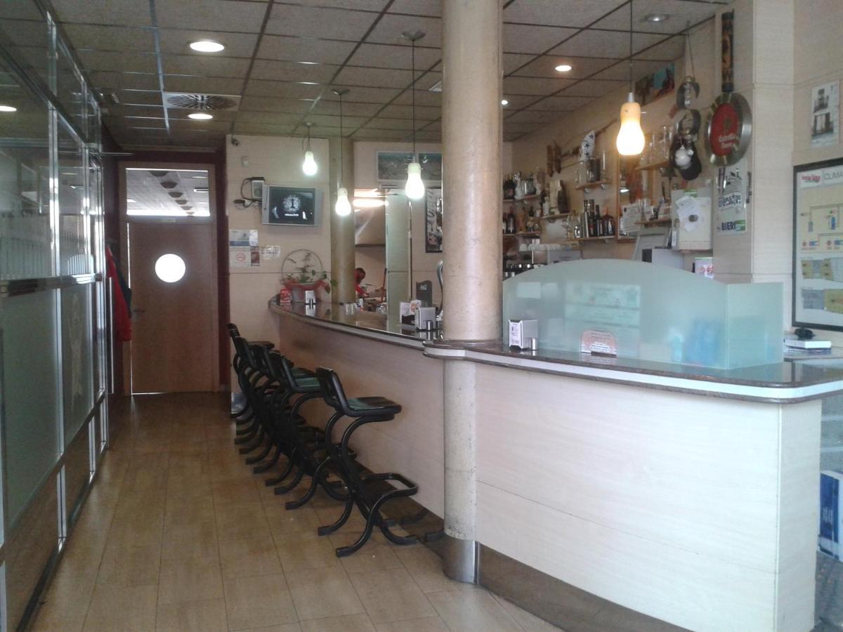 Hostal Restaurante Baraka Alagon Luaran gambar