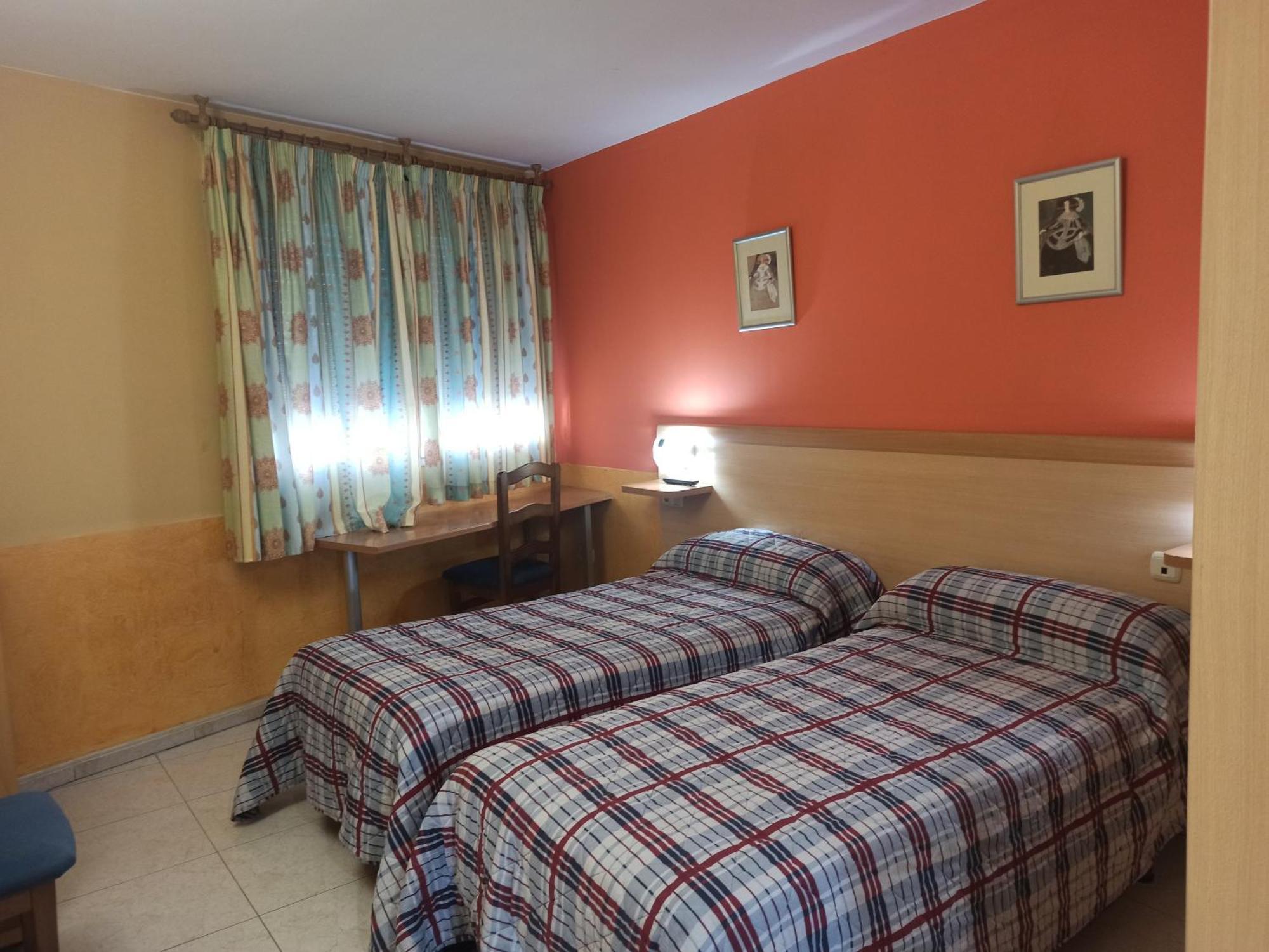 Hostal Restaurante Baraka Alagon Luaran gambar